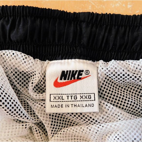 Nike Running Shorts XXL Black White Swoosh Elastic Waist Mesh Lining NEW - Picture 8 of 8